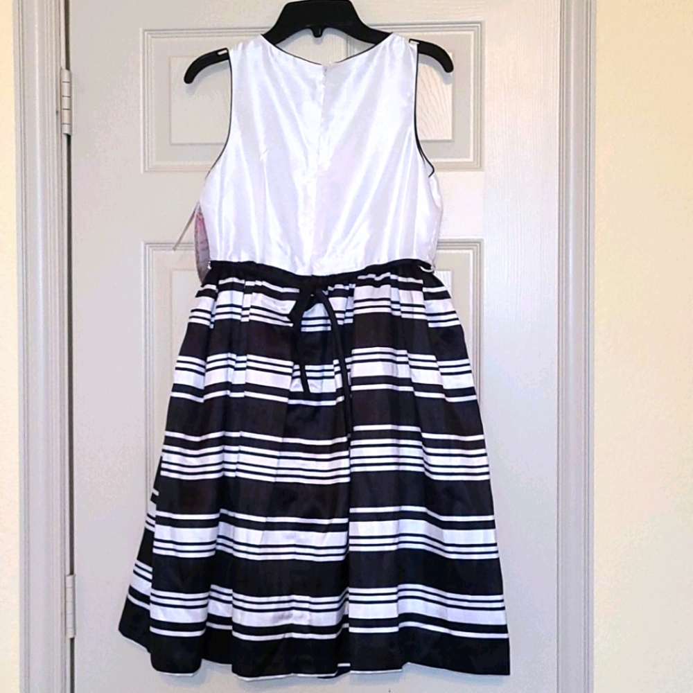 16 year old Girls formal dress - Picture 4 of 4